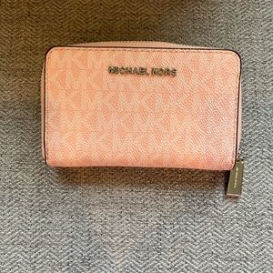 New without tags Michael kors wallet
